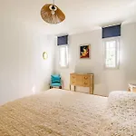 Rez-de-villa Avec Espace Arbore Privatif * Sainte-Maxime