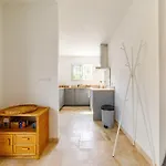 Rez-de-villa Avec Espace Arbore Privatif