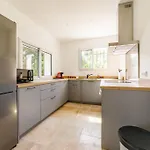 Rez-de-villa Avec Espace Arbore Privatif * Sainte-Maxime