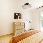 Rez-de-villa Avec Espace Arbore Privatif * Sainte-Maxime