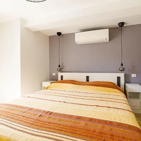 Rez-de-villa Avec Espace Arbore Privatif Apartament *